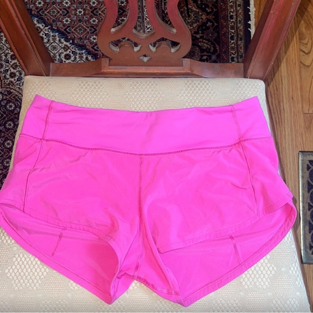 Lululemon 2.5 inch Speed Up Shorts